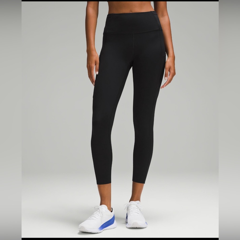 Lulu Lemon 🍋 Fast & Free High Rise Tight Legging 🏃🏽‍♀️ - Size 6 - 25” inseam